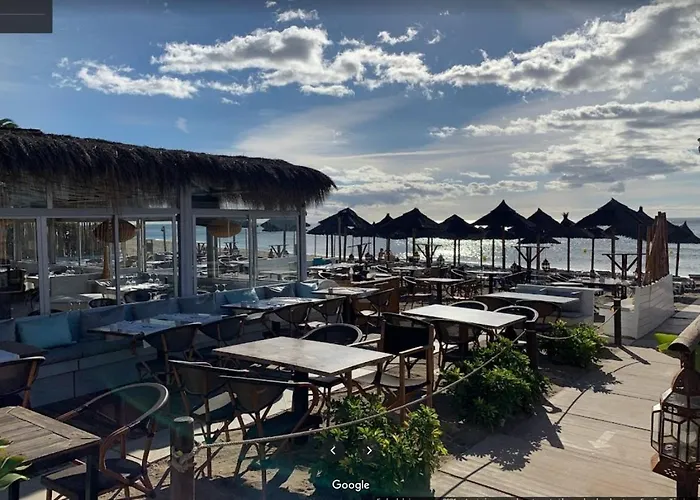 Апартаменти New Beachfront Loft Марбелья
