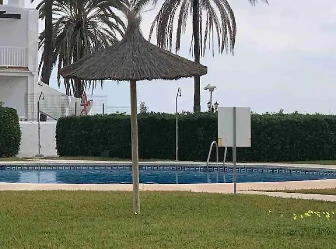 New Beachfront Loft Апартаменти