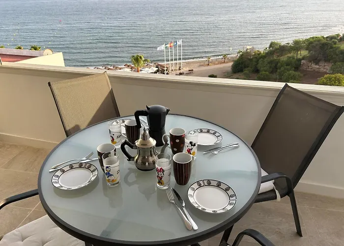 New Beachfront Loft Apartment *